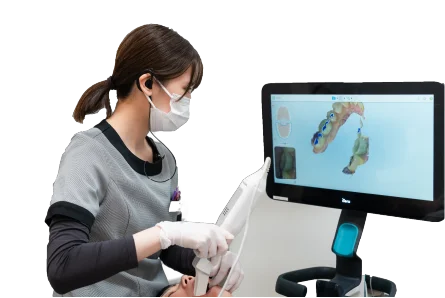 口腔内スキャナーiTeroによる3分シュミレーションの様子